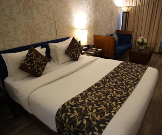 The Galgotias Hotel Gurugram Gurgaon Exteriör bild